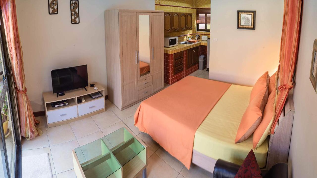 Coconut Paradise Villas Rawai Exterior foto